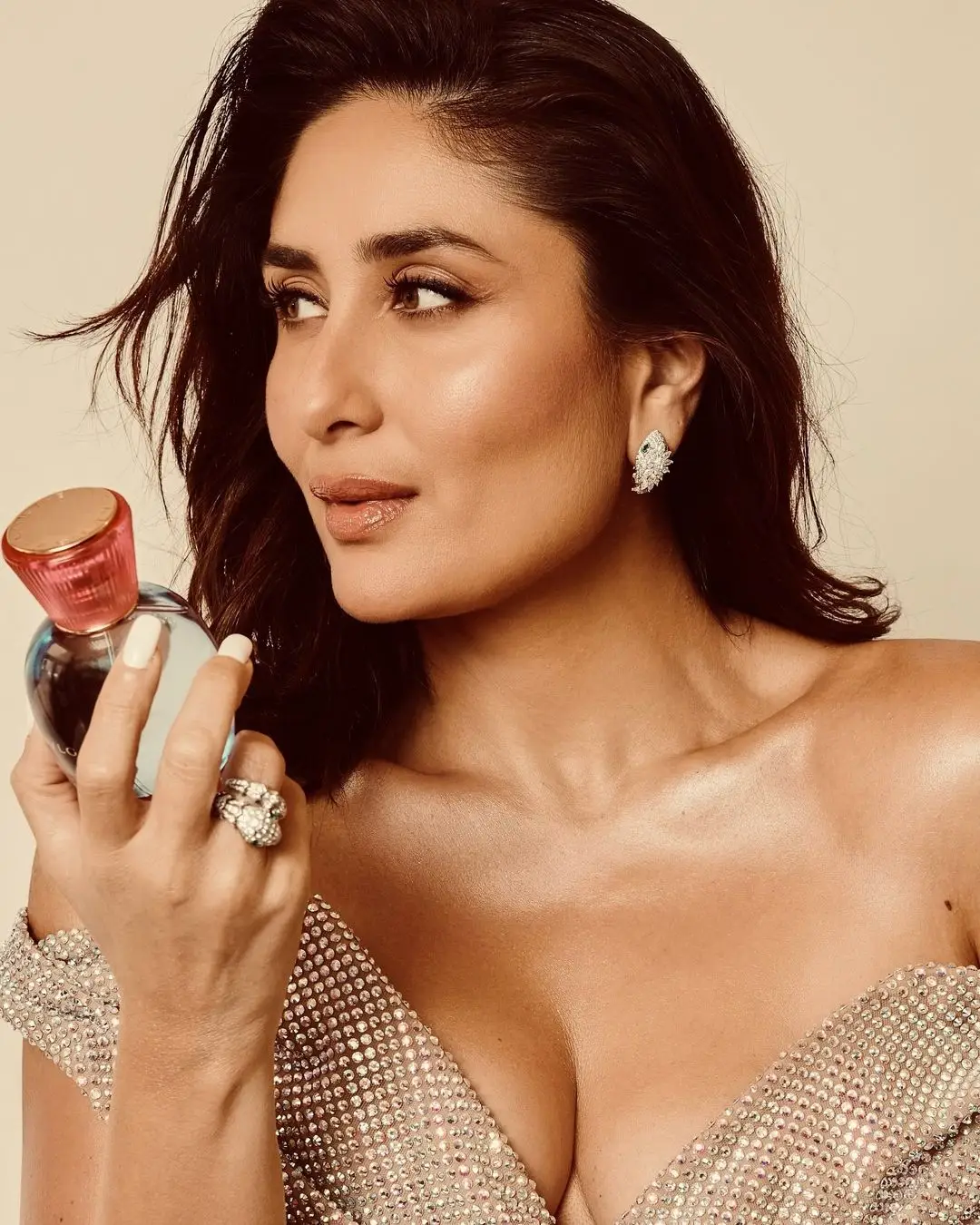 Indian Actress Kareena Kapoor Photoshoot in Long White Gown